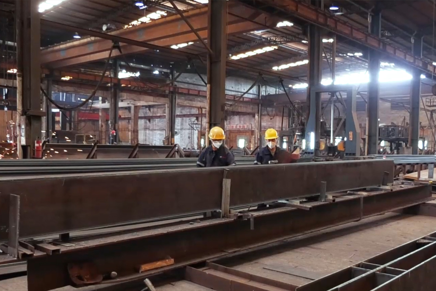 Ambiente industrial de la planta de fabricaci&oacute;n de HONGFA Steel.